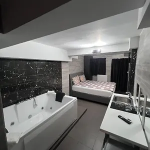 Jacuzzi 2 Θεσσαλονίκη